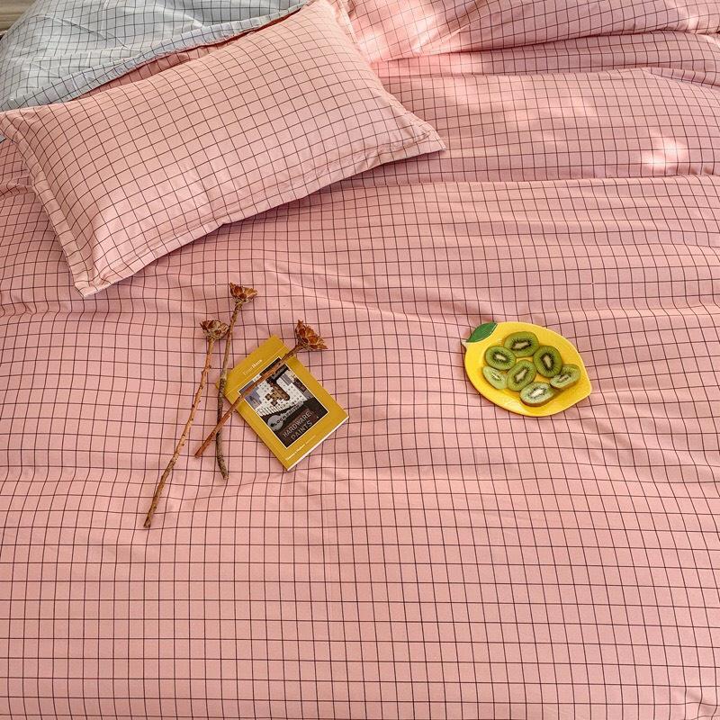 Bộ chăn ga gối Cotton poly M2T bedding, vỏ chăn mền, drap ga giường và 2 vỏ gối nằm họa tiết Caro hồng li ti