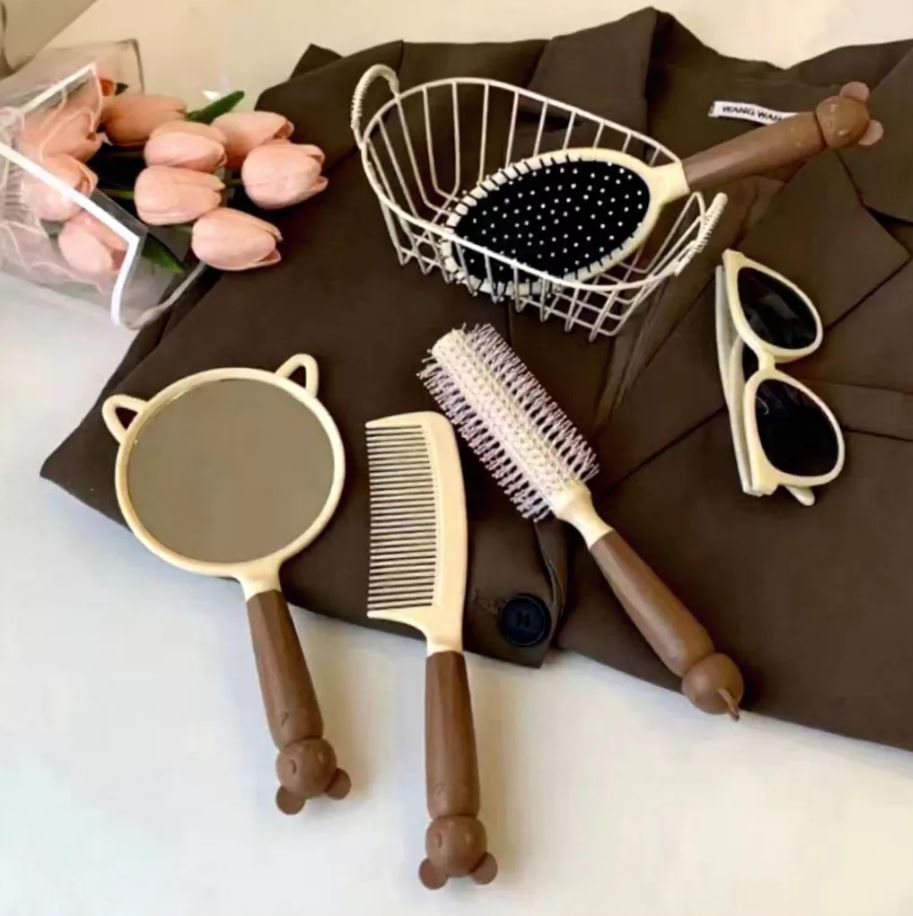 Set Lược Gương 4 Món Cực Xinh Lược Gỡ Rối Chải Tóc Uốn Tạo Kiểu