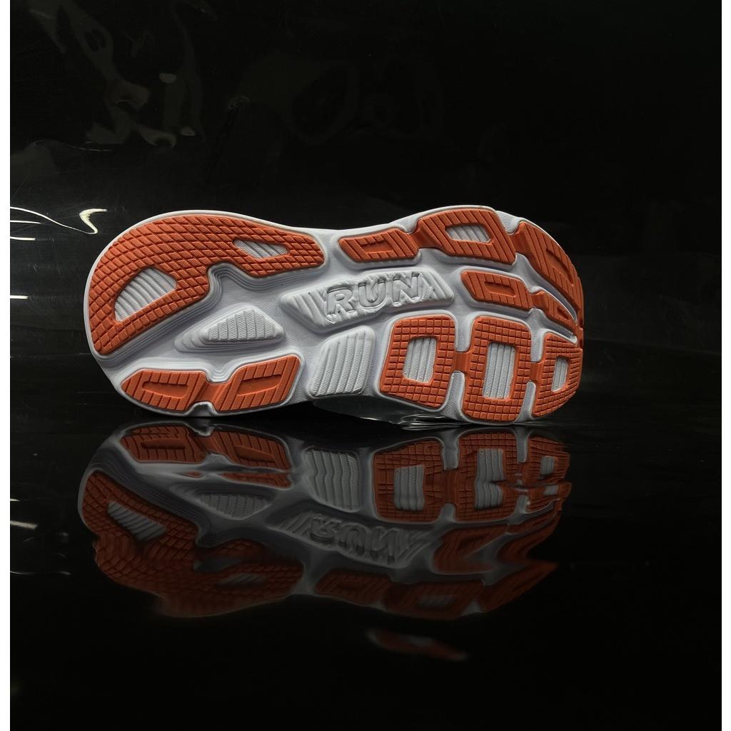 Giày thể thao chạy bộ Run Together công nghệ gắn chip thông minh - Giày sneaker màu cam đế cao