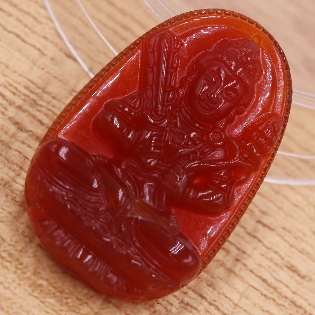 Mặt dây chuyền Hư không tạng bồ tát mã não đỏ 3.6 cm kèm vòng cổ dây cao su đỏ, Phật bản mệnh, mặt dây chuyền phong thủy