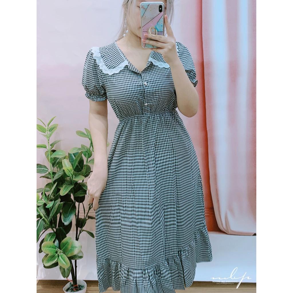Đầm caro cổ sen viền ren thêu hoa