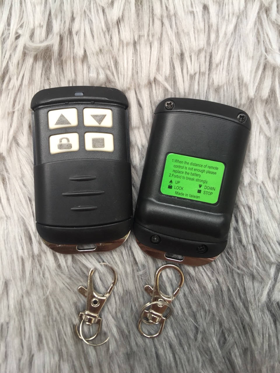 Remote cửa cuốn mã học 433 Mhz chống nước