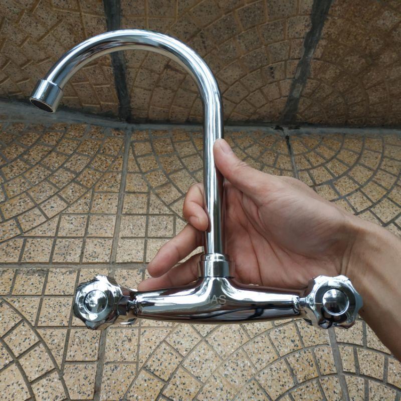 Vòi rửa chén nóng lạnh gắn tường van khóa kép