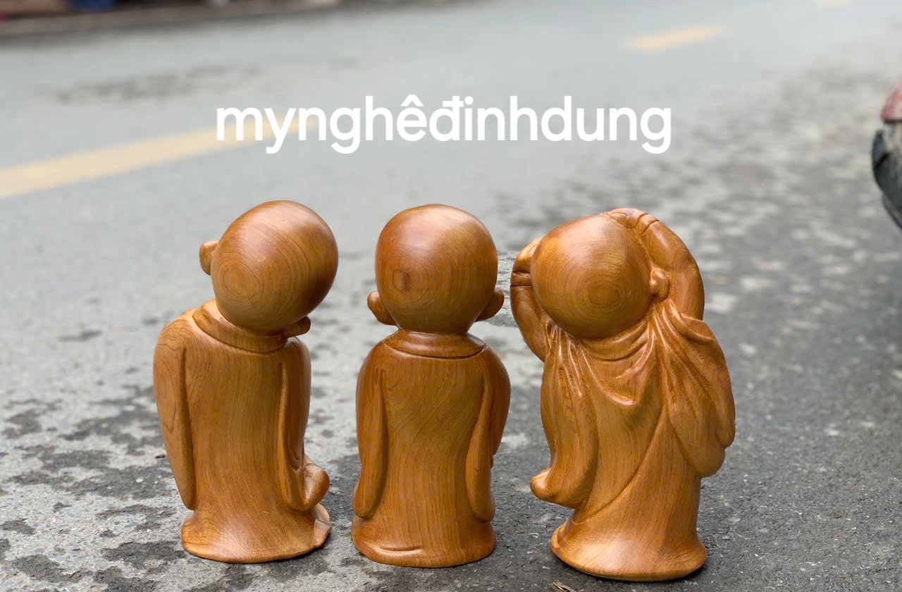 Bộ tượng tam tâm bằng gỗ bách xanh thơm nức cao 25x14x11cm