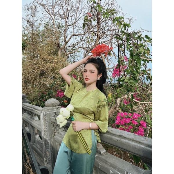 Bộ lễ phật, đi chùa sang trọng