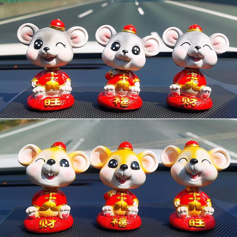 Mô hình chú chuột lắc đầu dễ thương dùng trang trí xe hơi