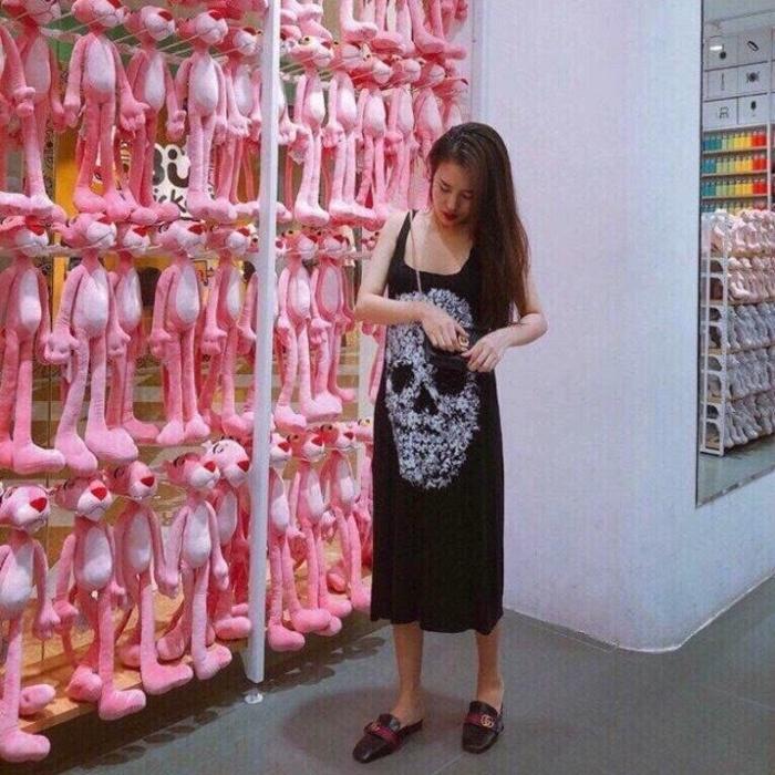 ĐẦM THUN SUÔNG DÀI IN HÌNH ĐẦU LÂU