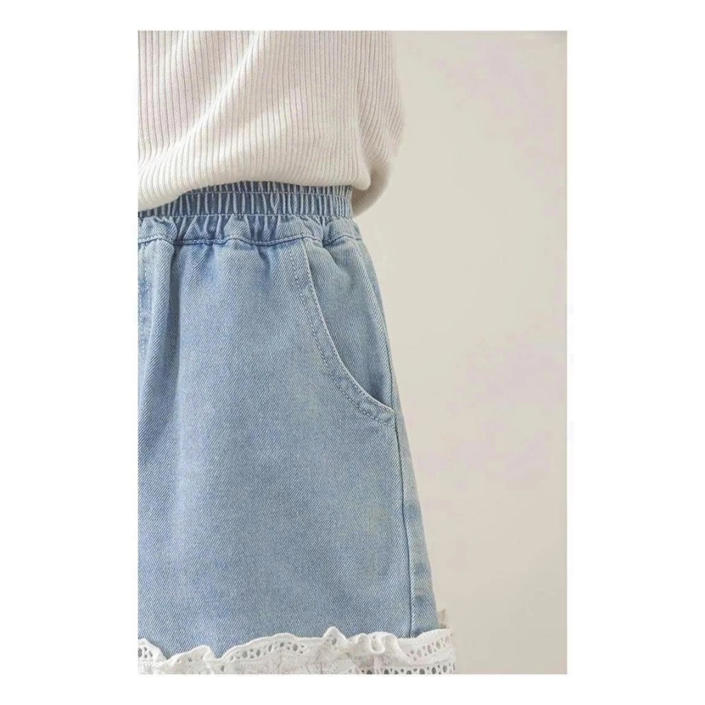 Quần Short Jean Bé Gái Phối Ren Lưng Thun Co Giãn Mềm Mại, Quần Jean Trẻ Em Đi Chơi Dễ Thương Hottrend Từ 12-45kg Dành Cho Bé Gái