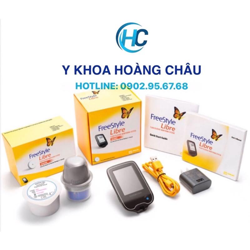 Bộ máy đo đường huyết không chích máu FreeStyle Libre, gồm đầu đọc cầm tay và cảm biến đo
