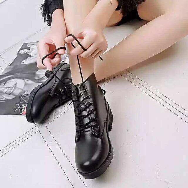 Giày bốt cột dây cổ cao