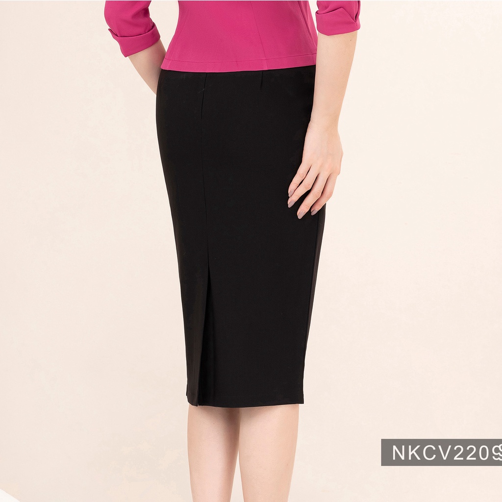 Chân Váy Bút Chì Công Cúc UK Fashion Thiết Kế Dáng Dài Sang Trọng, Chất Liệu Vải Co Giãn Và Mềm Mịn NKCV2209002