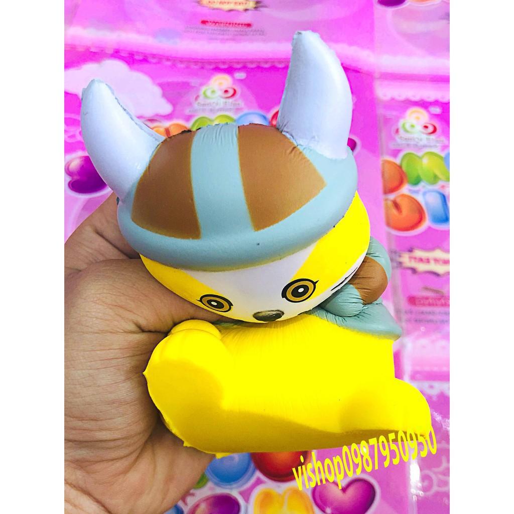 SQUISHY MÈO CẦM RÌU (thaolinh950)