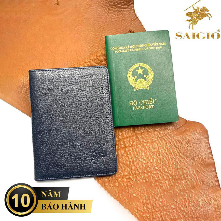 Ví Passport Da Bò PEBBLE Mềm Mại - Bền Bỉ, Chống Xước - Chống Nhăn Tốt, Thiết Kế Hiện Đại - Đa Năng, Đựng Được Nhiều Loại Hộ Chiếu, Nhiều Ngăn Thẻ ATM, Đựng Tiền, Vé Máy Bay, Tiện Dụng Khi Đi Du Lịch, Công Tác - Hàng Chính Hãng SAIGIO