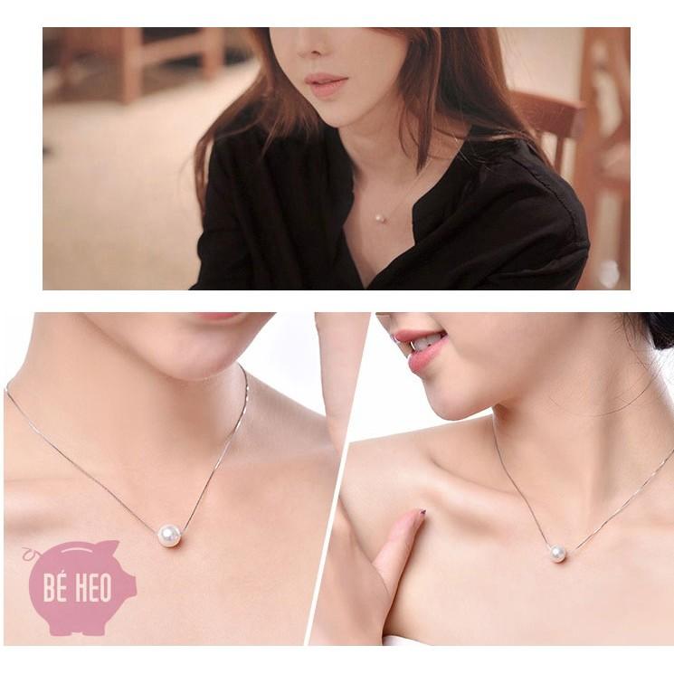 Dây chuyền titan hạt ngọc nhân tạo xỏ ngang sang trọng