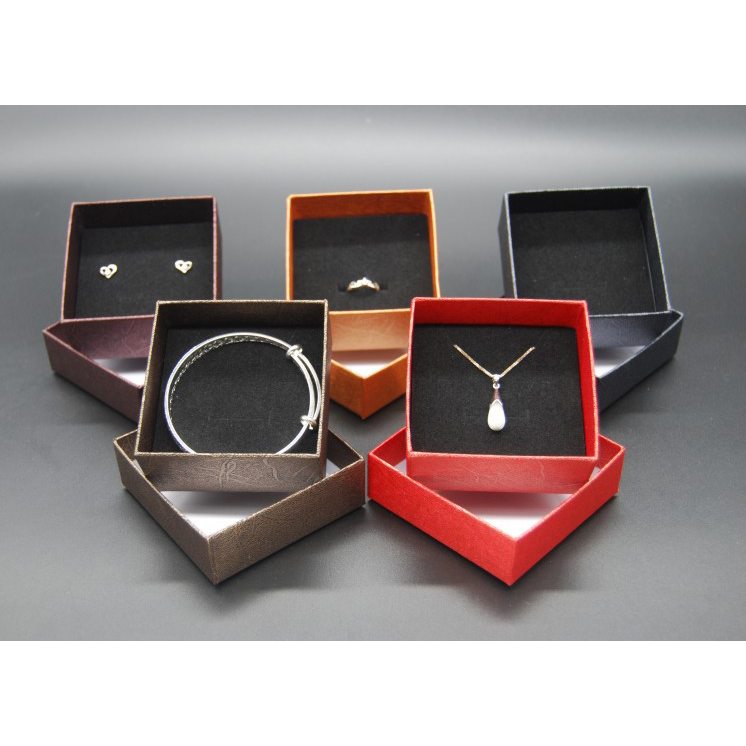 Hộp Đựng Trang Sức Cao Cấp Hộp Đựng Vòng Tay Nhẫn Mặt Dây Chuyền Bông Tai Thời Trang Cao Cấp 7.5x7.5x3.5cm