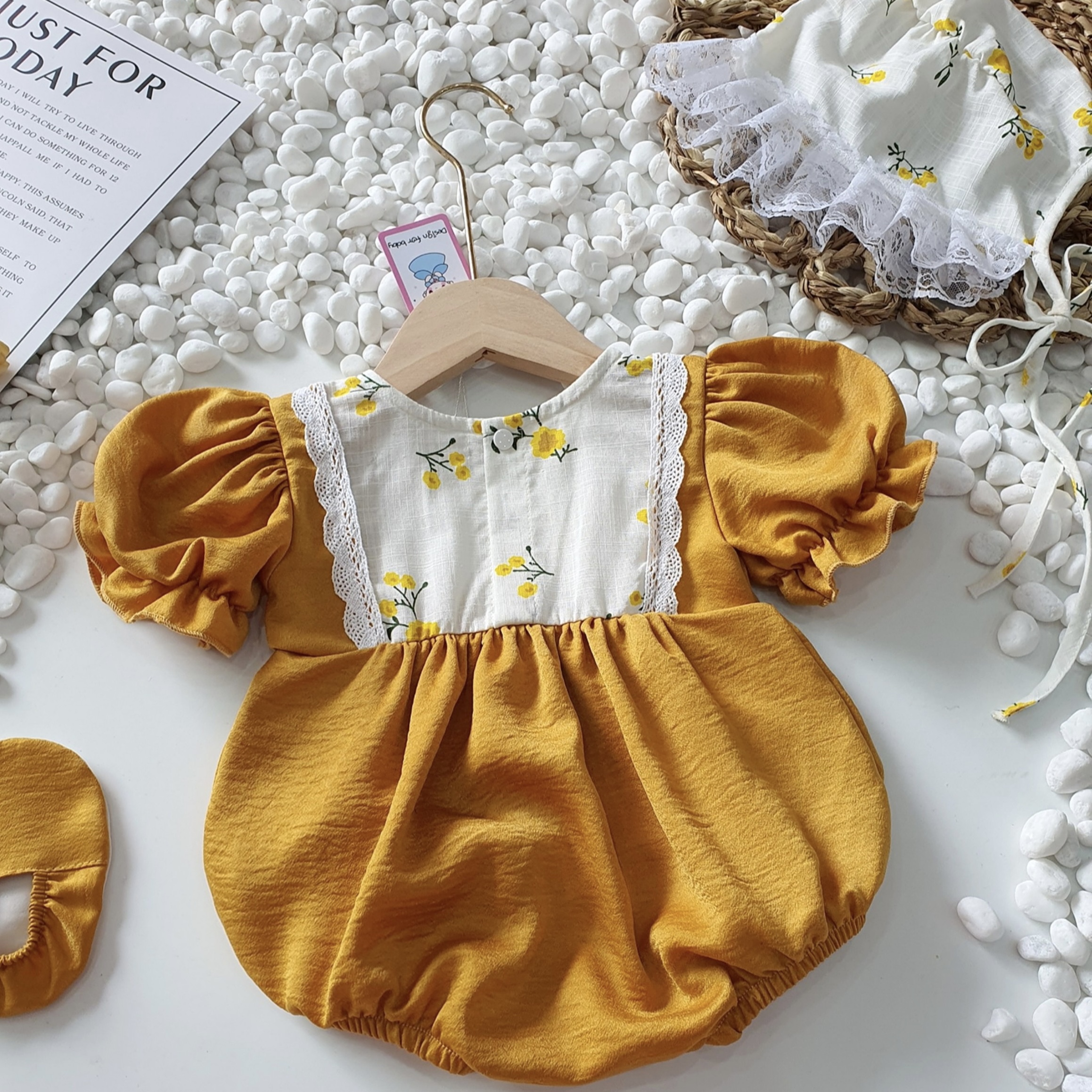  Body Lụa Vàng NHÍM XÙ KIDS Cho Bé Gái Sơ Sinh, Đầy Tháng, Thôi Nôi, Sinh Nhật A425