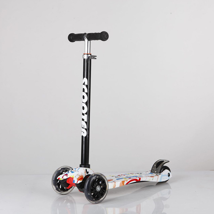 Xe Trượt Scooter Graffiti Cao Cấp 3 Bánh RE0454