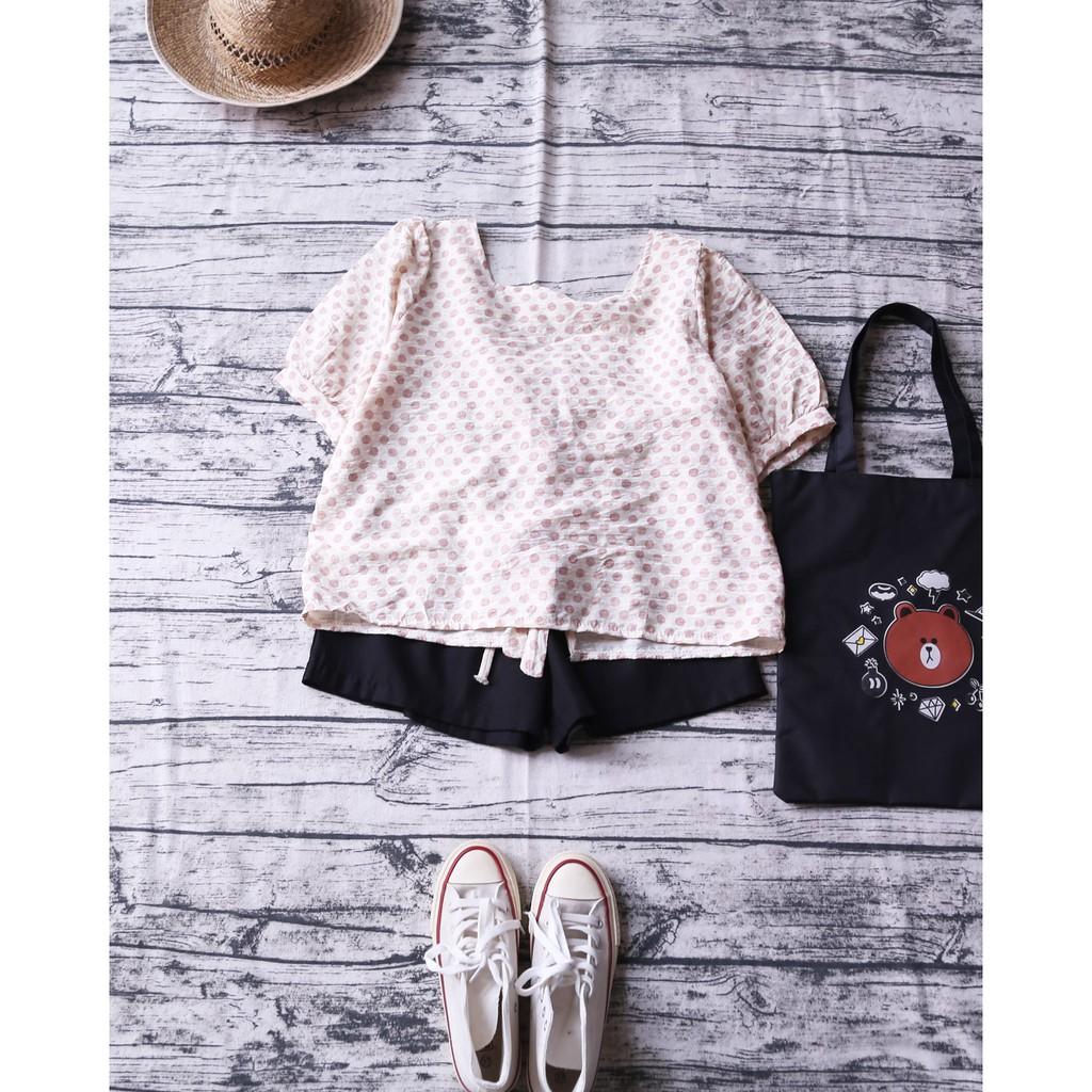 ÁO CỔ VUÔNG CHÂM BI THẮT NƠ LƯNG