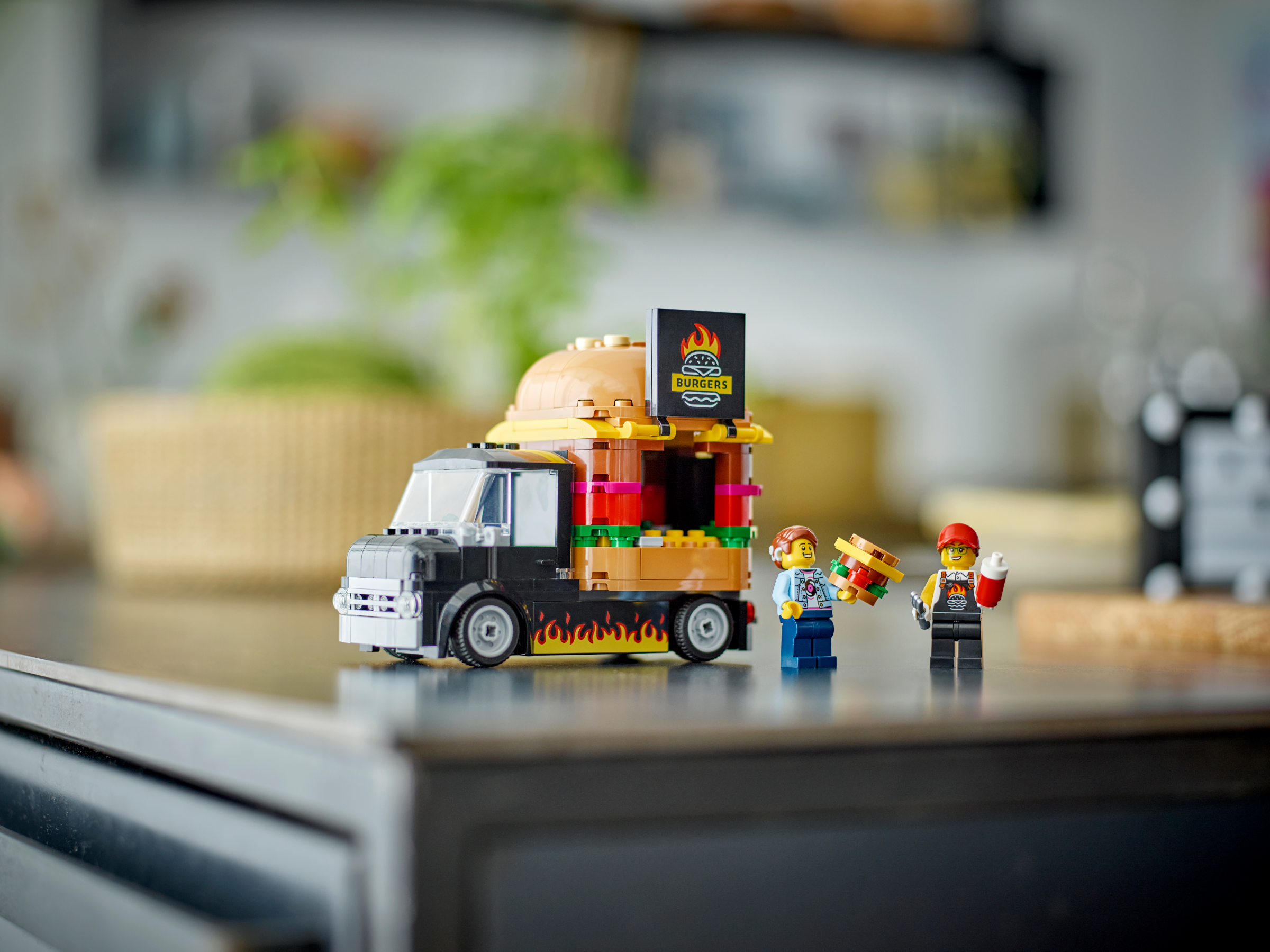 Đồ Chơi Lắp Ráp Xe Tải Burger Lưu Động - Burger Van - Lego City 60404 (194 Mảnh Ghép)