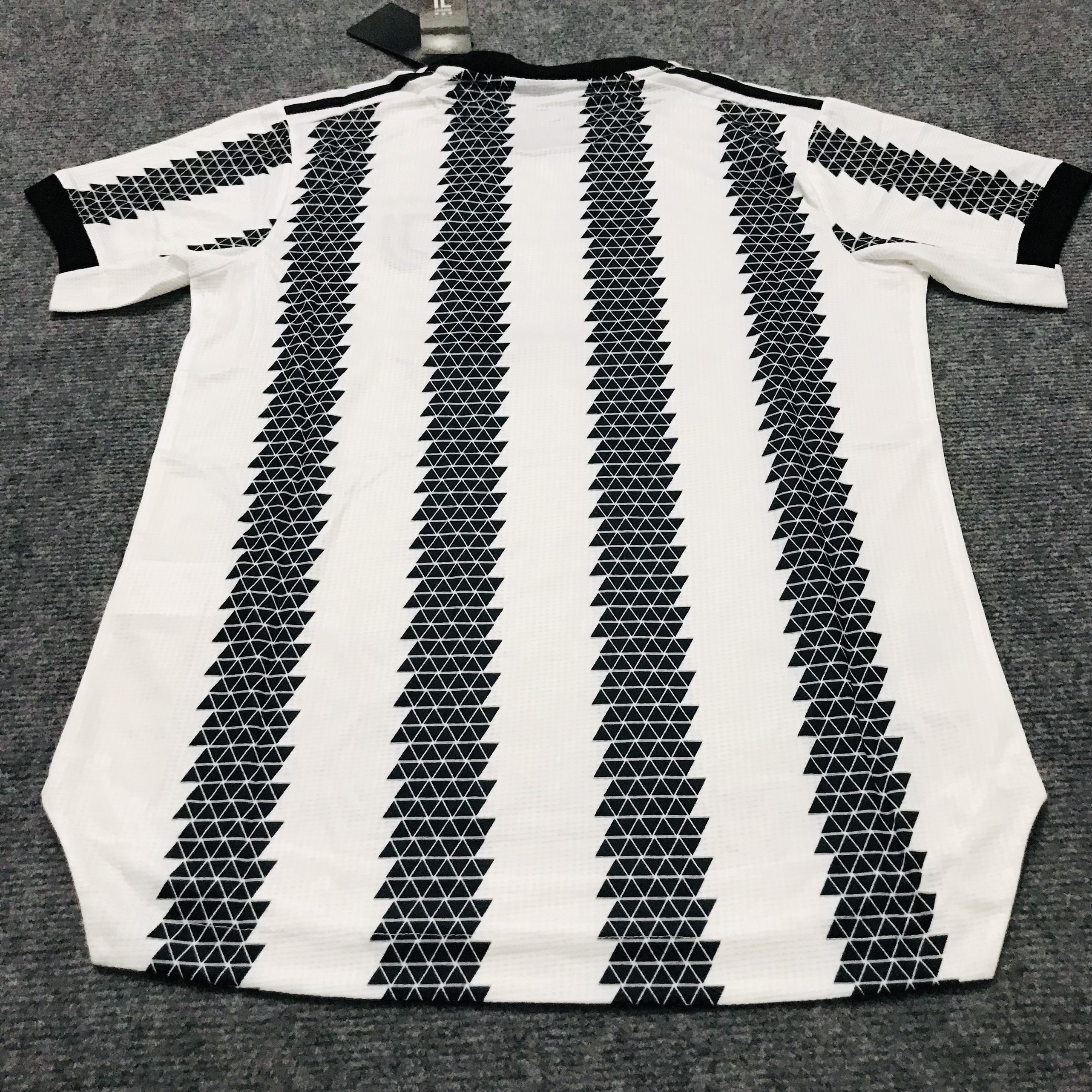 Mẫu quần áo thể thao đá bóng Juventus  hót nhất năm 2023-2024