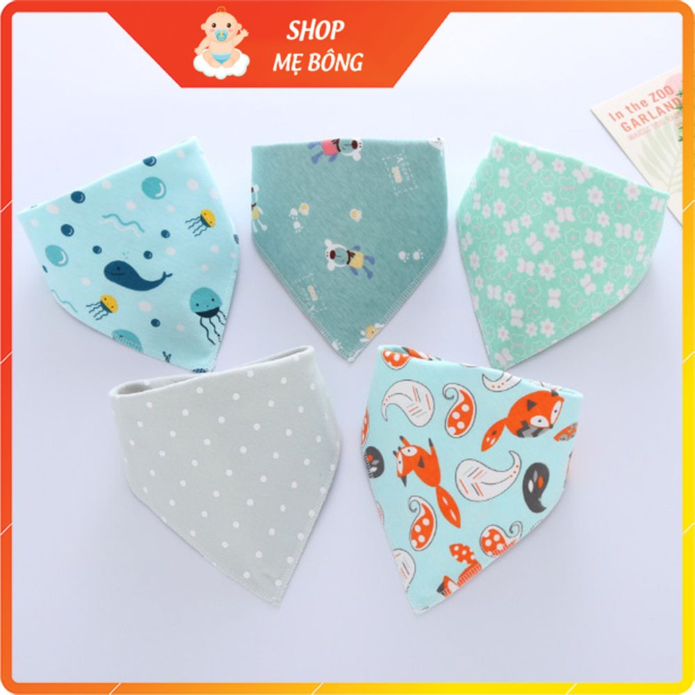 Set 5 yếm tam giác giữ ấm cổ cho bé được làm từ cotton, có cúc bấm rất tiện lợi