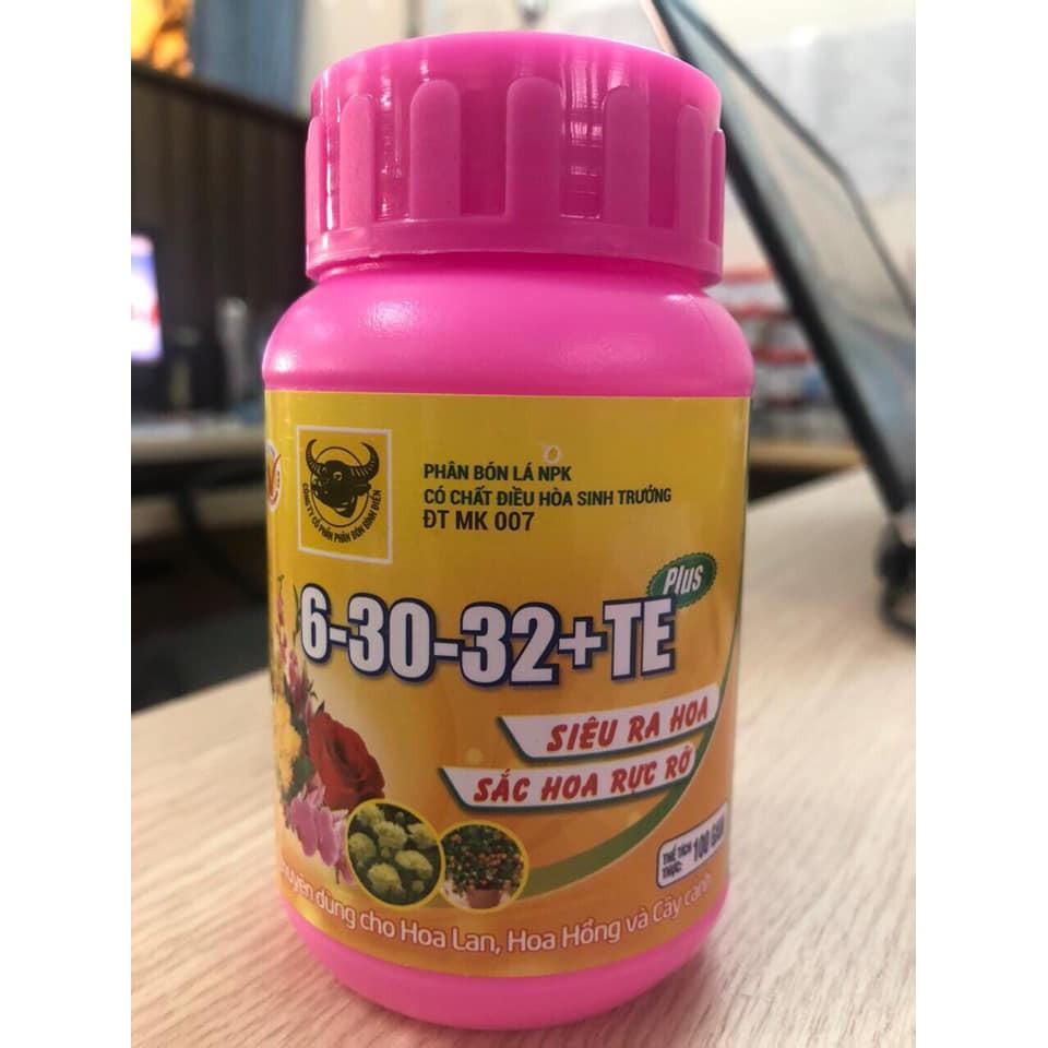 Phân Bón Lá Đầu Trâu NPK 6-30-32+TE Siêu Ra Hoa, Sắc Hoa Rực Rỡ hủ 100gram - KNS3760