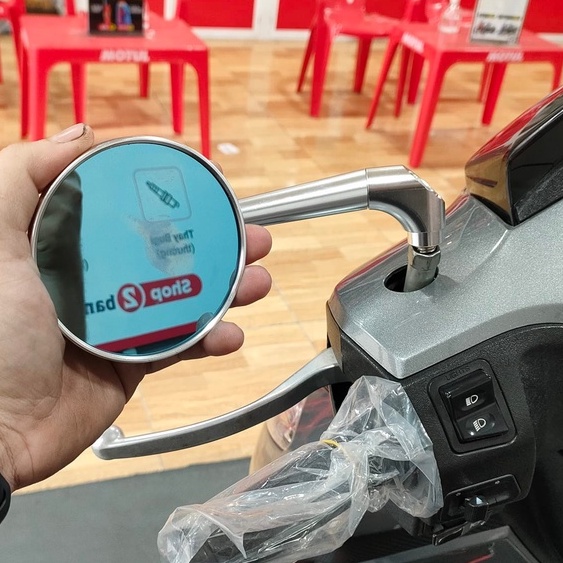 Kính H2C tròn có thể gắn đước tất cả các loại xe 2 bánh (070686)