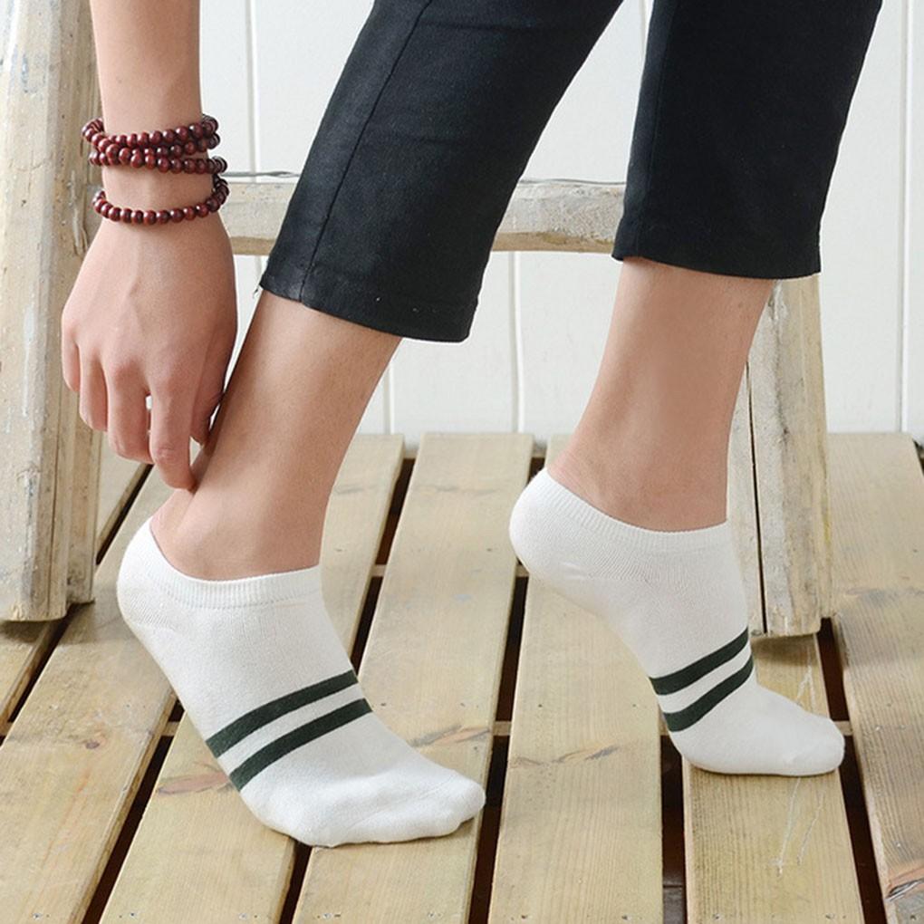 Vớ thể thao bằng polyester phối họa tiết sọc ngang thấm hút mồ hôi tốt dành cho nam