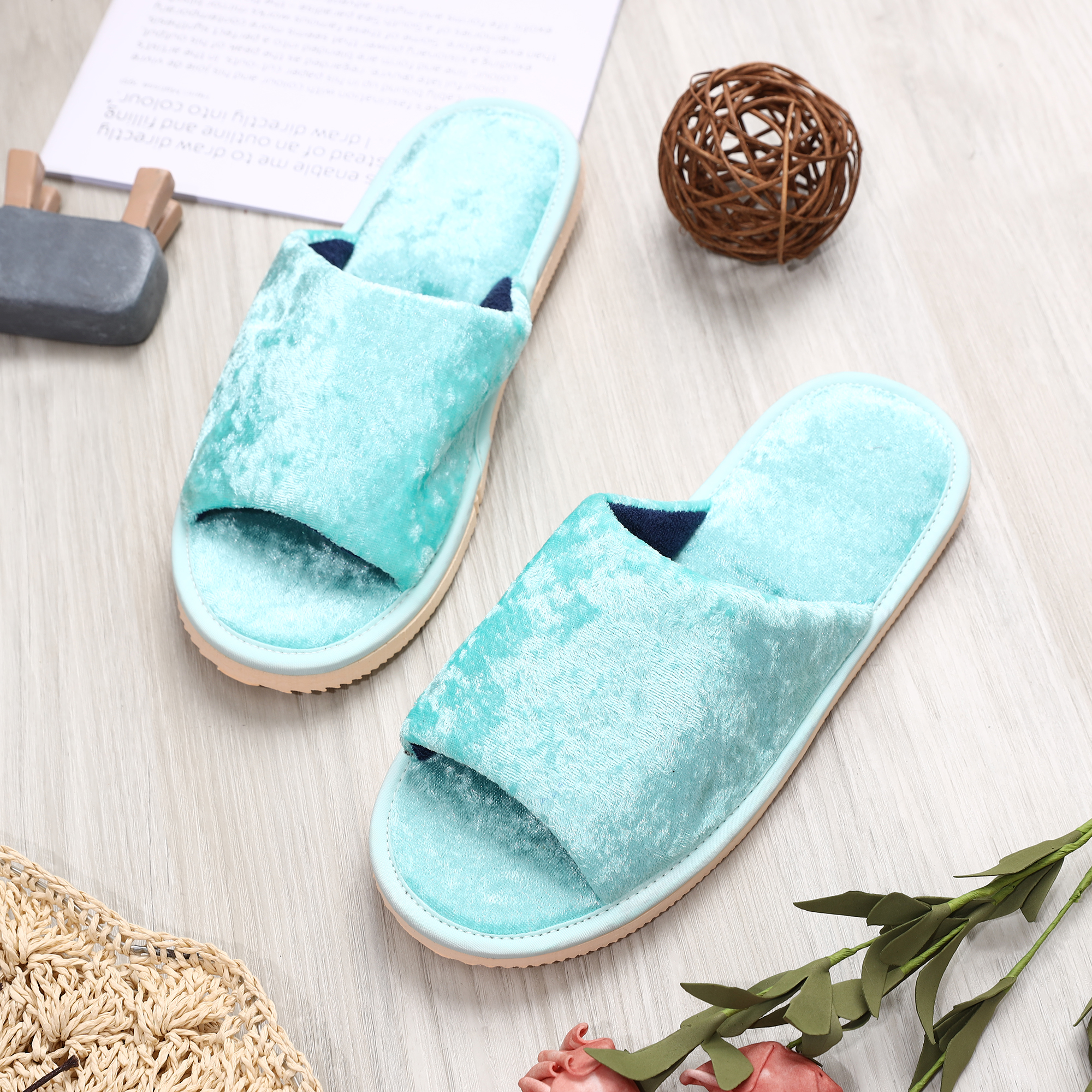 Dép đi trong nhà Nữ vải nhung sang trọng ( Easy Life Slippers )