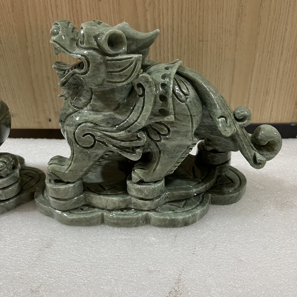 Tỳ hưu, tì hưu đá tự nhiên màu xanh lục dài 22 cm, nặng 8 kg/ cặp cho người mệnh Hỏa và Mộc
