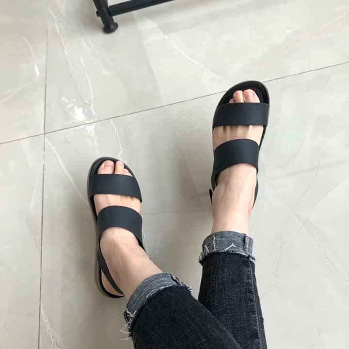 Sandal CrOSs Blooklyn Low 5cm quai ngang  cho nữ màu đen nâu