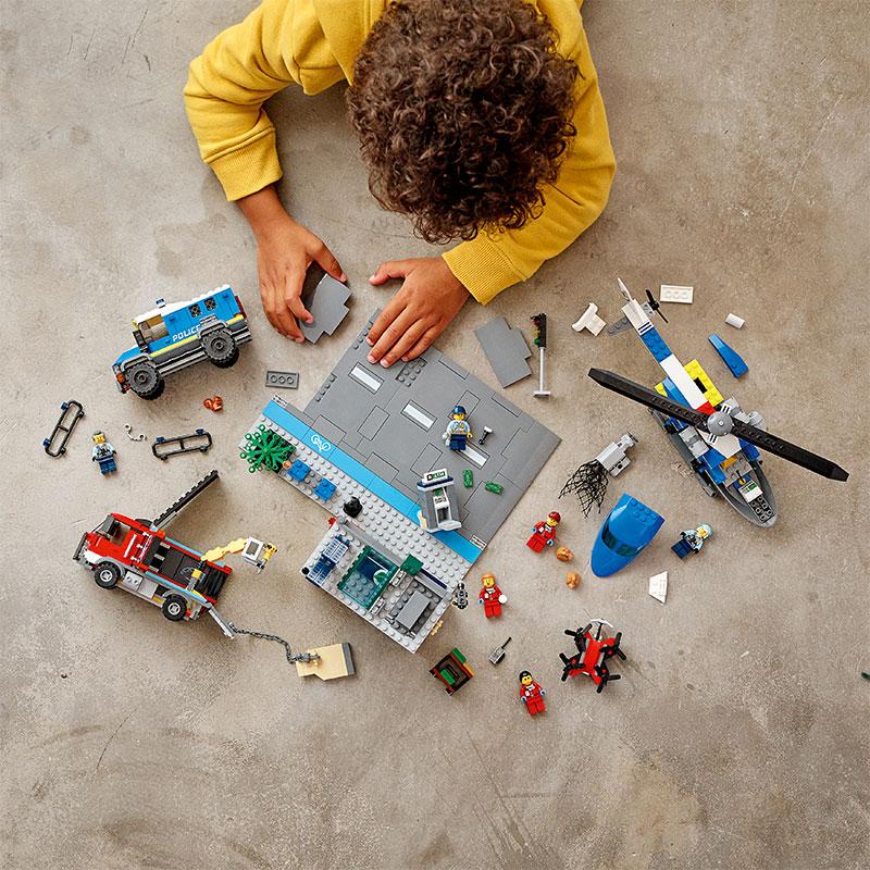 Đồ Chơi LEGO CITY Xe & Trực Thăng Cảnh Sát Truy Bắt Kẻ Trôm Ngân Hàng 60317