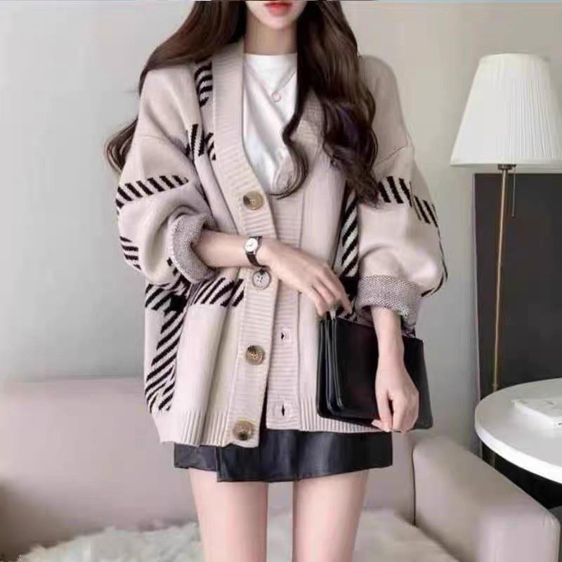 Áo len cardigan kẻ