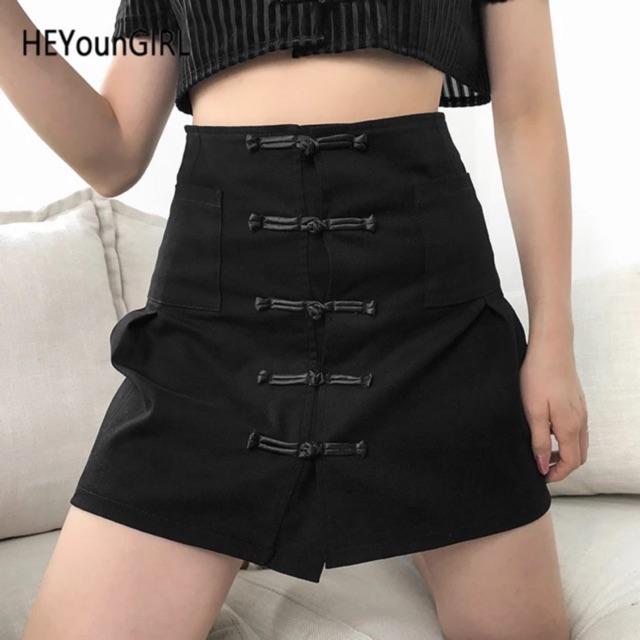 Chân váy kết nút tàu