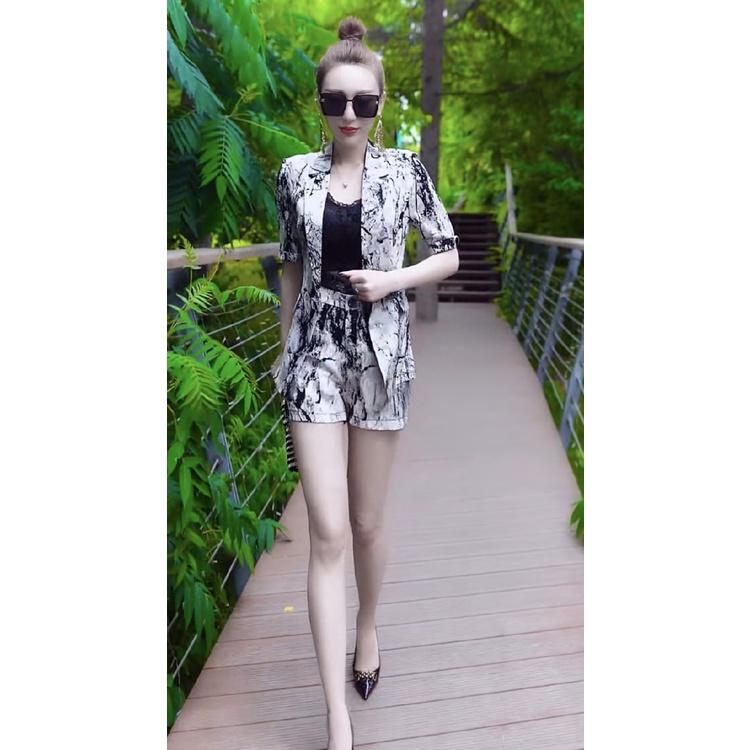 Set Vest Lụa Họa Tiết Quần Đùi Kèm Áo Thun