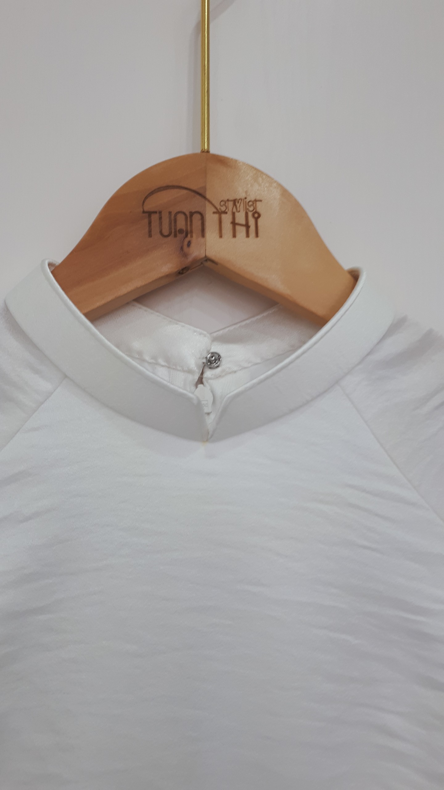 Áo dài trắng học sinh may sẵn lụa Thái Tuấn cao cấp kèm quần chuẩn form thanh lịch