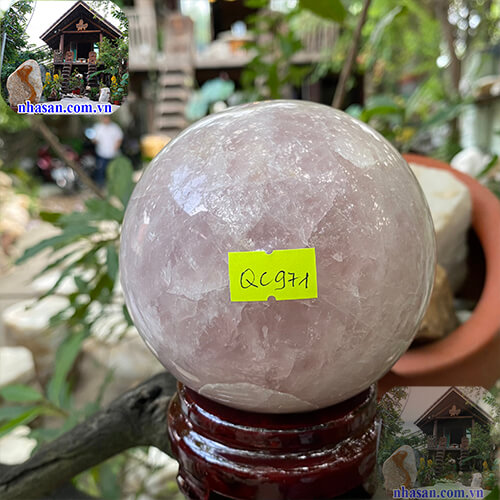 Quả cầu thạch anh hồng tự nhiên phong thủy giúp thúc đẩy vượng khí của ngôi nhà QC971 nặng 1.44kg đường kính 10cm