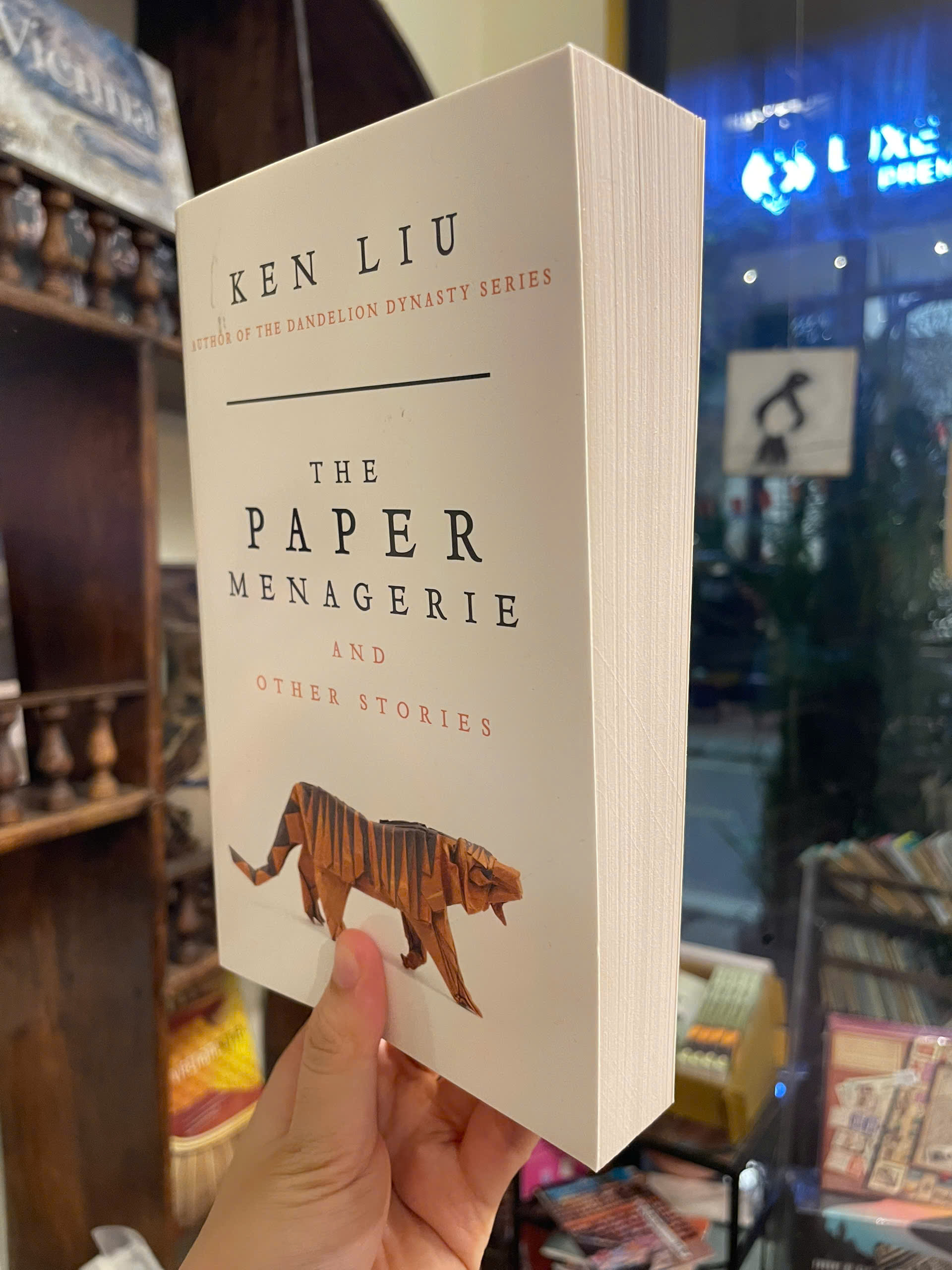 Sách - The Paper Menagerie and Other Stories by Ken Liu -  Fantasy/Fiction book in English