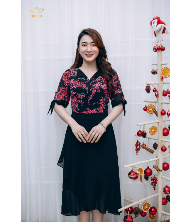 Đầm form A thiết kế trung niên Cổ bẻ tay lỡ Đen hoa đỏ TTV1209