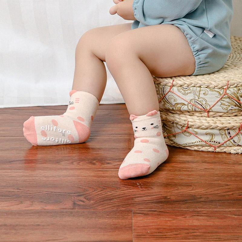Vớ cotton dài chống trượt họa tiết hoạt hình cho bé gái
