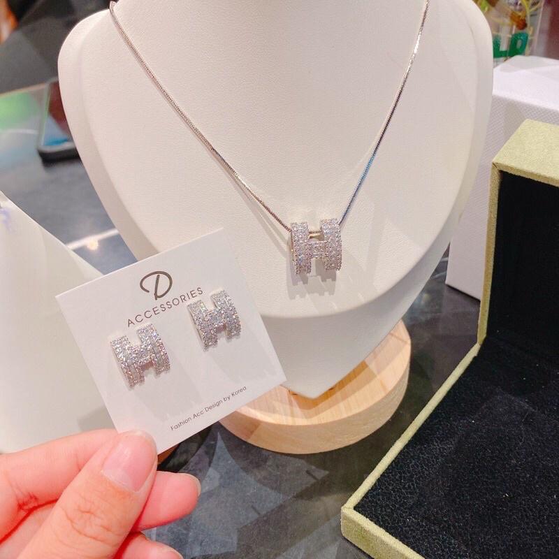 Set dây chuyền bông tai chữ H xi bạch kim cao cấp siêu bền trang sức Kami