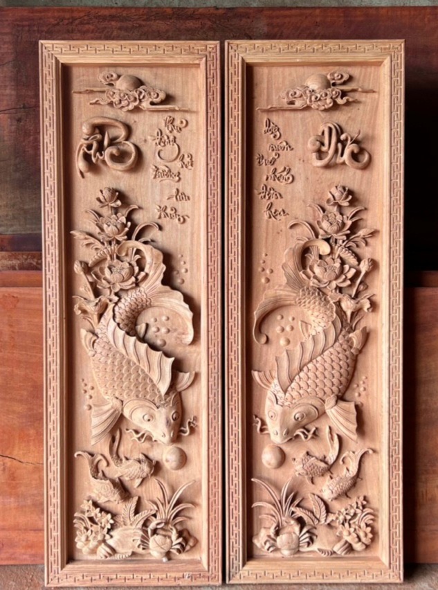 Cặp tranh điêu khắc lý ngư vọng nguyệt bằng gỗ hương đá kt42×127×5cm 