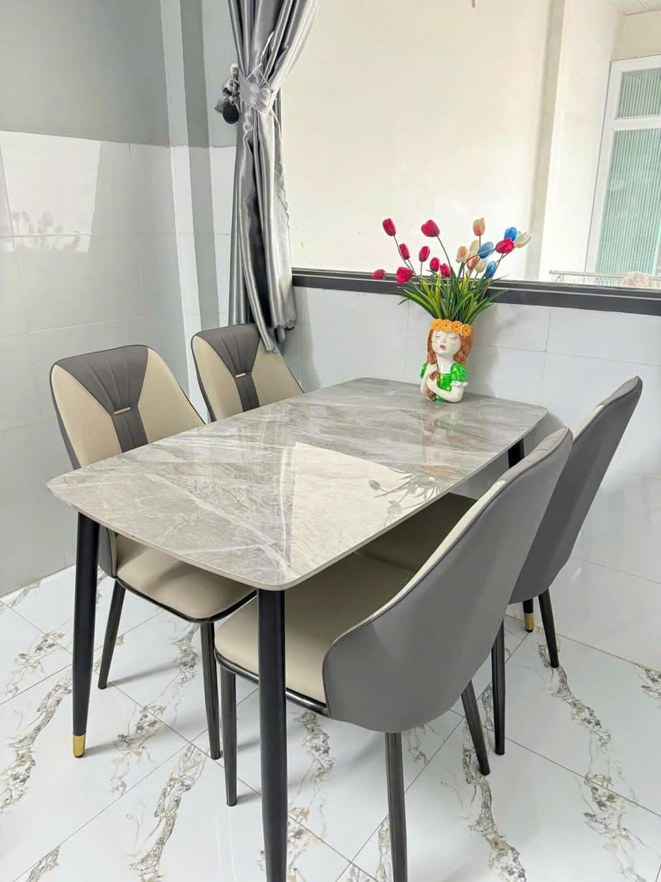 Bộ bàn ăn mặt đá nhập khẩu sang trọng, hiện đại CTL04 Tundo nhiều lựa chọn