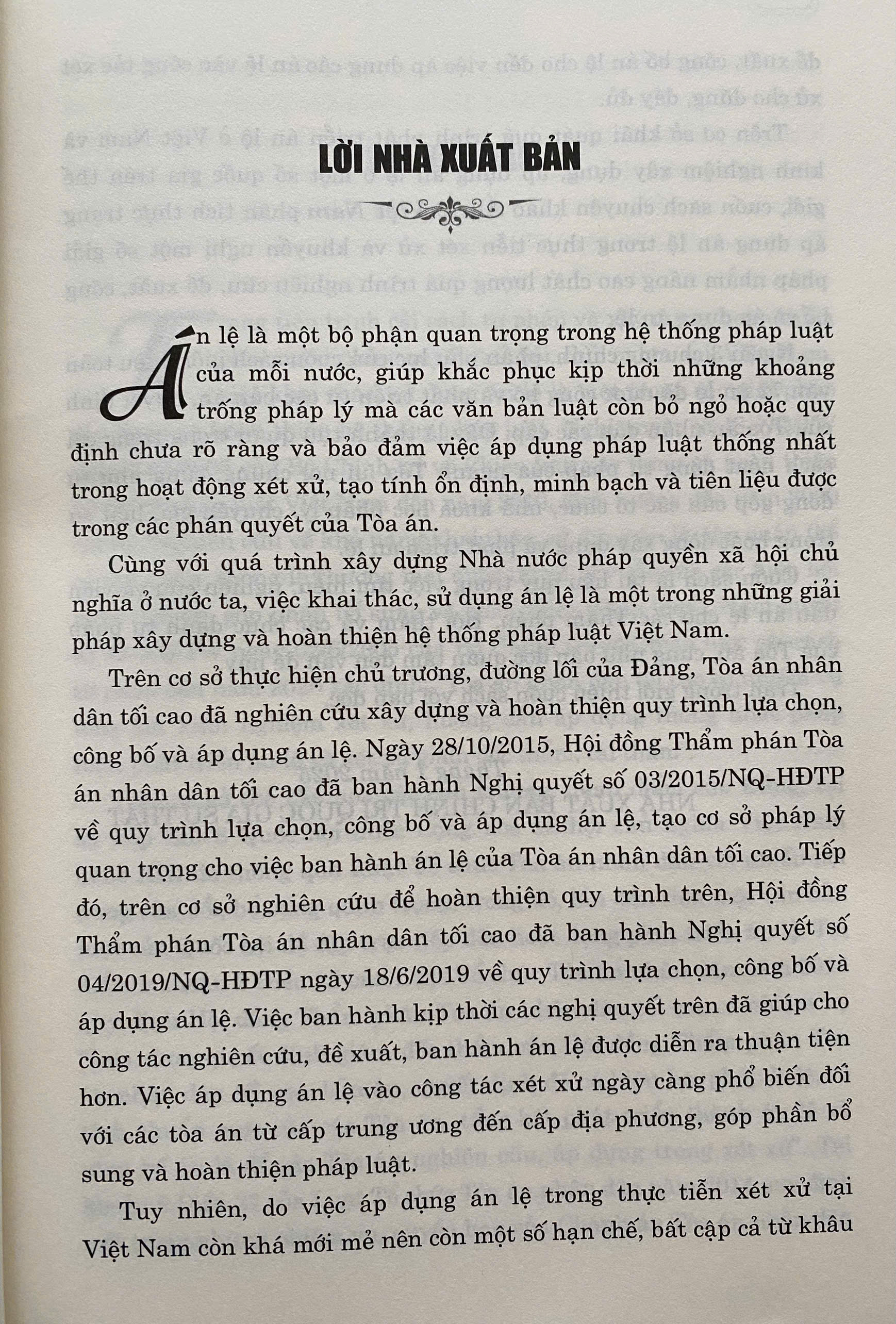 Án Lệ Việt Nam ( Sách chuyên khảo )