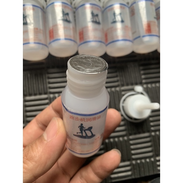 Dầu tra thảm máy chạy bộ 30ml, HÀNG THEO MÁY, CÓ HƯỚNG DẪN SỬ DỤNG