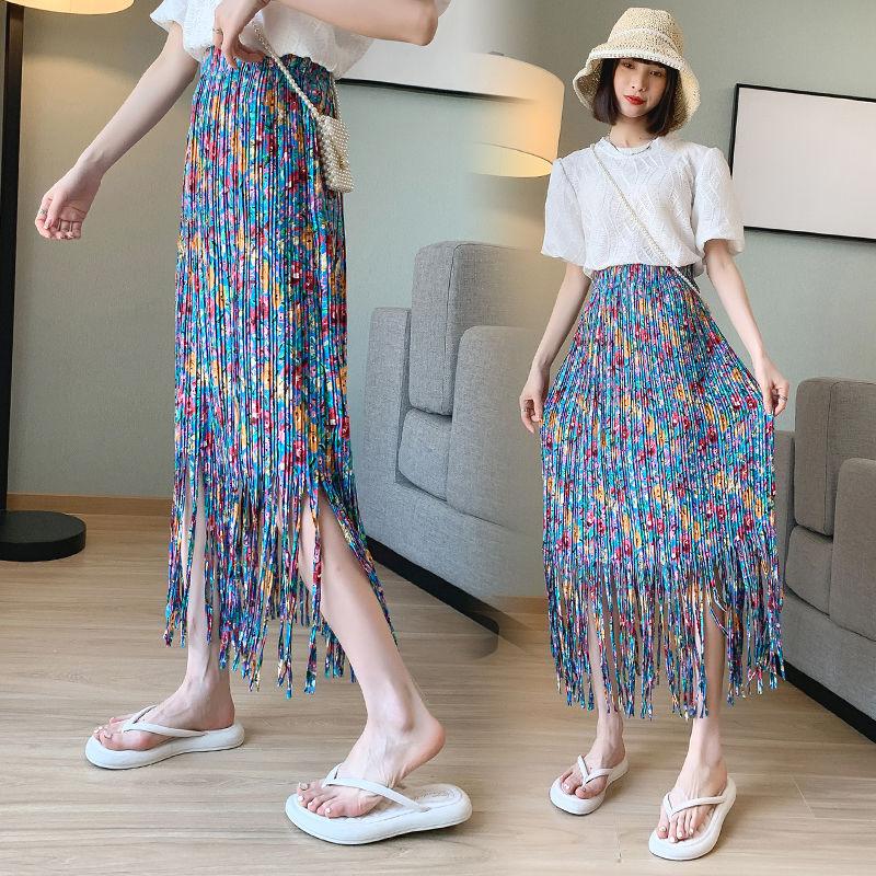 DONGSHOP Mùa hè hoa nửa người váy nữ vóc dáng nhỏ 2023 thiết kế cảm giác quần chúng tua rua gấp váy lụa trắng