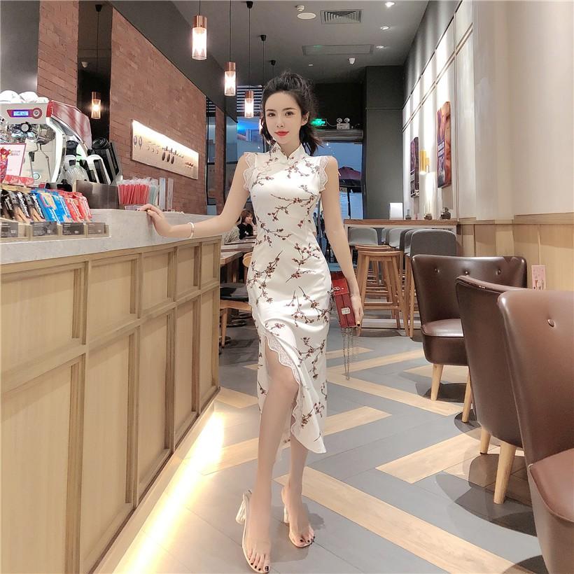 Sườn xám cách tân hoa anh đào