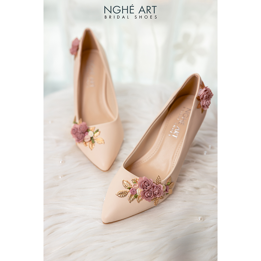 Giày cưới Nghé Art gót trụ đính hoa 427 nude