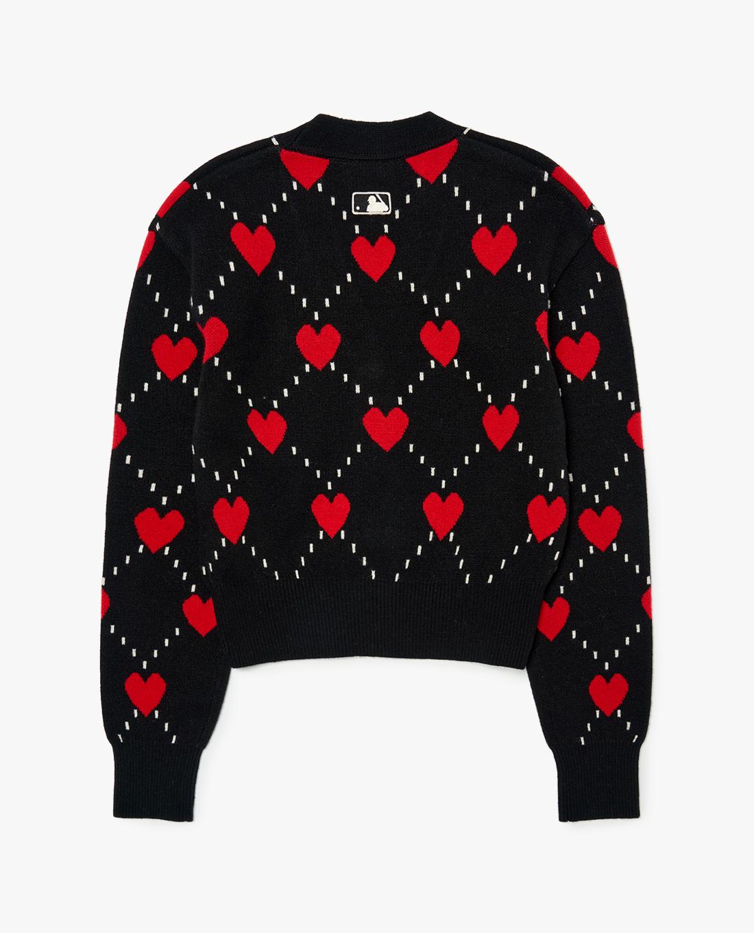 MLB - Áo khoác cardigan cổ V Heart All Over Crop 3FKCH0124