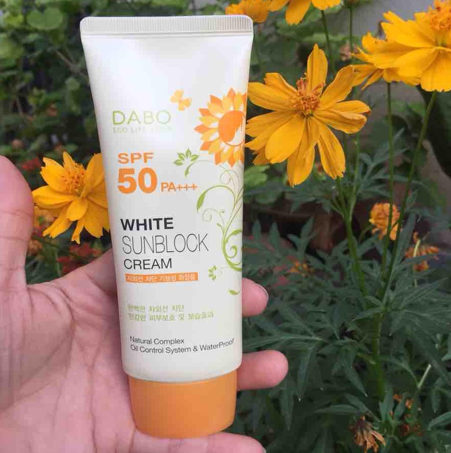 Kem chống nắng  và phục hồi da sau đi nắng chiết xuất hương hoa thảo dược DABO whitening hàn quốc (70ml) Kèm nơ xinh